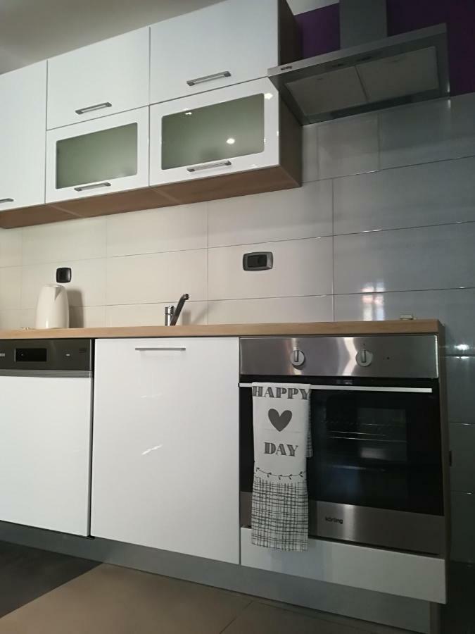 Apartman Brzovic Омиш Экстерьер фото