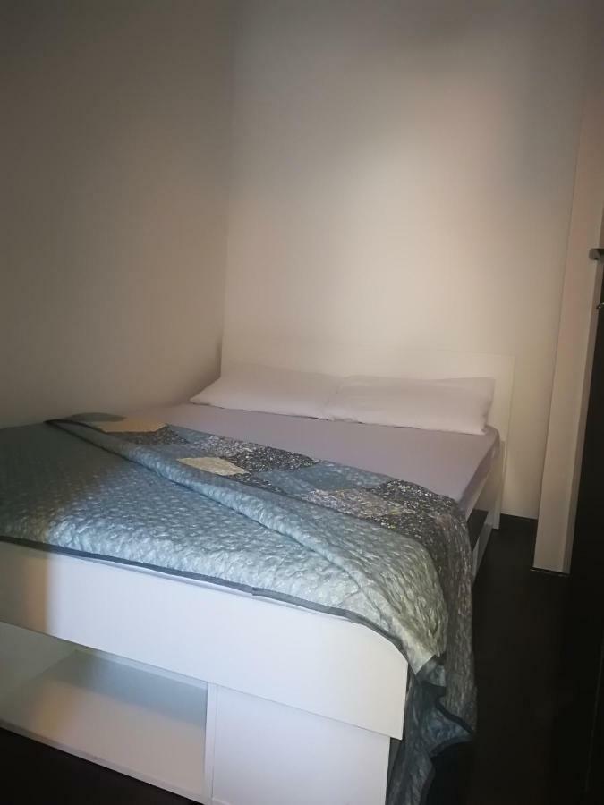 Apartman Brzovic Омиш Экстерьер фото